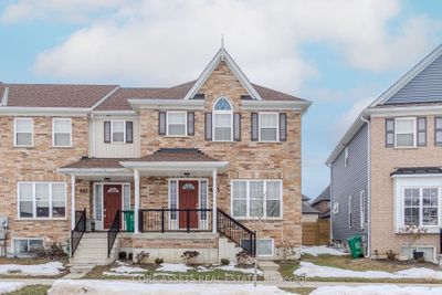 883 Broadway Blvd, Home with 3 bedrooms, 3 bathrooms and 2 parking in Peterborough ON | Image 1