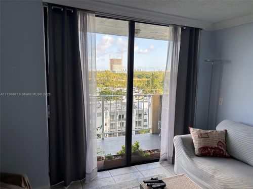 apt-903-2350 Ne 135th St, North Miami, FL, 33181-3550 | Card Image