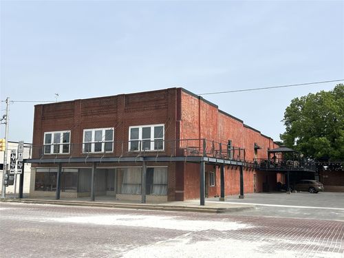 1-301 E Criner St, Grandview, TX, 76050-1929 | Card Image