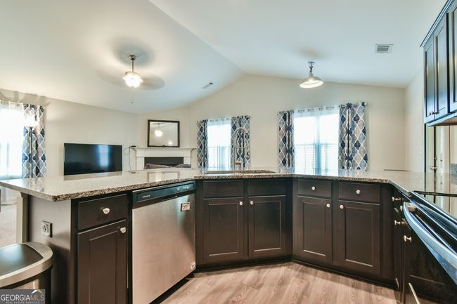 54 Crest View Dr, House other with 3 bedrooms, 2 bathrooms and null parking in Carnesville GA | Image 11