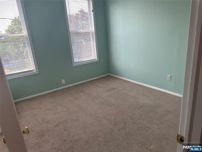 433 Jefferson St, Home with 2 bedrooms, 1 bathrooms and null parking in Carlstadt NJ | Image 7