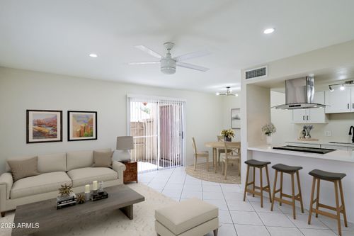 1237 E Lawrence Ln, Phoenix, AZ, 85020-3031 | Card Image