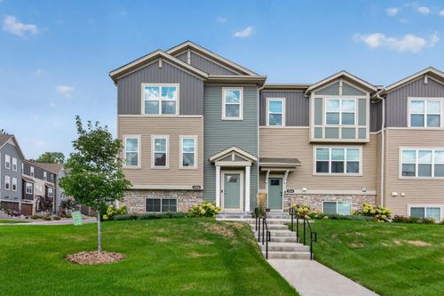 1546 Timberwood Ln, West Saint Paul, MN, 55118-1335 | Card Image