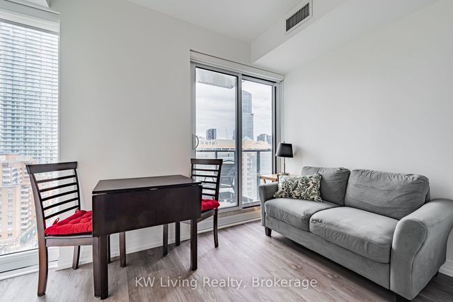 1527 - 251 Jarvis St, Condo with 0 bedrooms, 1 bathrooms and null parking in Toronto ON | Image 5