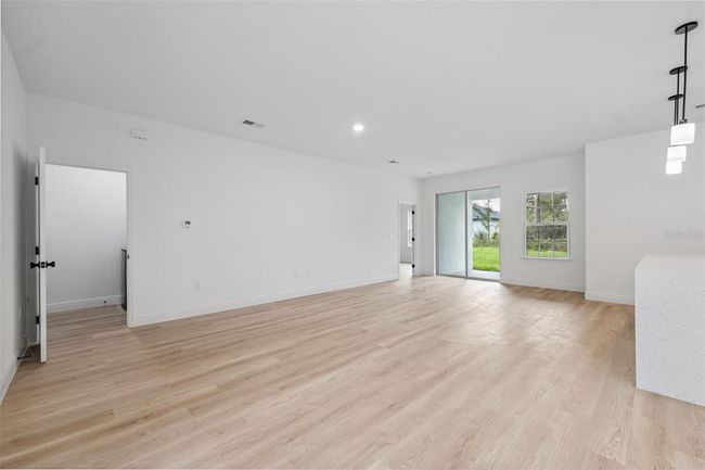 2240 Sw 168 Th Loop, House other with 4 bedrooms, 2 bathrooms and null parking in Ocala FL | Image 17