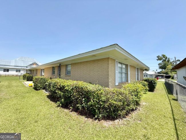 21 Pine St, House other with 3 bedrooms, 2 bathrooms and null parking in Hazlehurst GA | Image 40