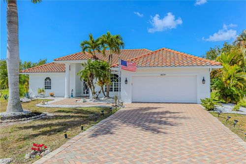 18259 Royal Hammock Blvd, NAPLES, FL, 34114-8933 | Card Image