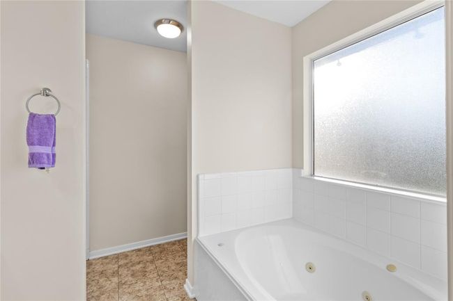 primary with stand up shower | Image 10