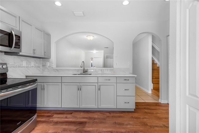 APT-4 - 7749 W 36 Th Ave, Townhouse with 3 bedrooms, 3 bathrooms and null parking in Hialeah FL | Image 6