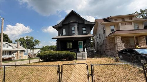 2500 E 42nd St, Kansas City, MO, 64130-1308 | Card Image