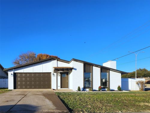 4429 Buckeye St, Fort Worth, TX, 76137-1108 | Card Image