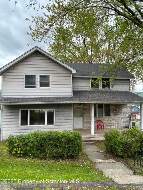 210 Gorham Ave, Mayfield, PA, 18433-1735 | Card Image