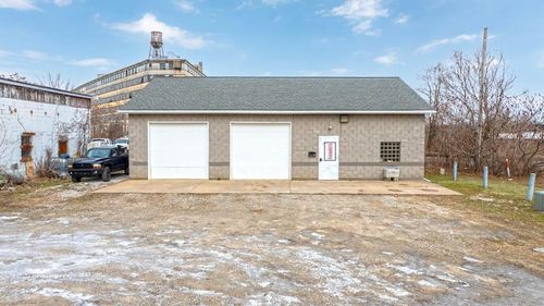 24 Junction St, Mansfield, OH, 44902-1815 | Card Image