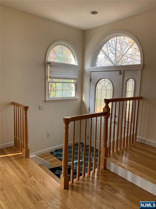 166 Stonegate Trl, Cresskill, NJ, 07626-2412 | Card Image