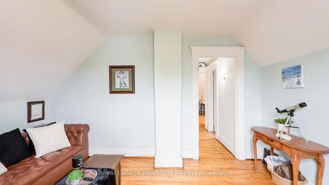 132 Elgin Ave E, House other with 3 bedrooms, 2 bathrooms and 5 parking in Goderich ON | Image 26