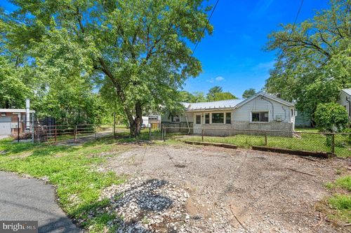 1915 Rettman Ln, DUNDALK, MD, 21222-5518 | Card Image