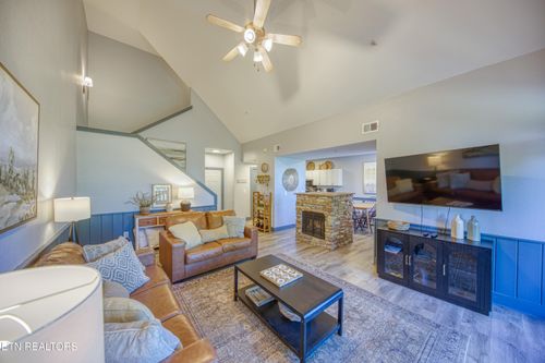 unit-3206-830 Golf View Blvd, Pigeon Forge, TN, 37863-4123 | Card Image