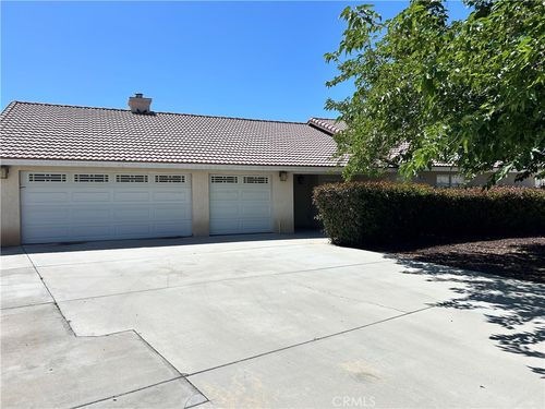 13955 Okesa Rd, Apple Valley, CA, 92307-7220 | Card Image