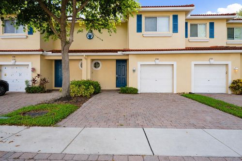 2789 S Evergreen Cir, Boynton Beach, FL, 33426-8657 | Card Image