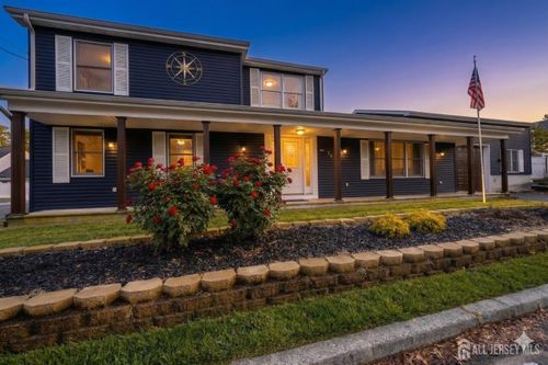 28 Duchess Ave, North Middletown, NJ, 07748-5212 | Card Image