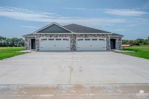 1806 Broadfoot Dr, Abilene, KS, 67410-6080 | Card Image