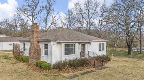1217 Allen St, West Plains, MO, 65775-4006 | Card Image