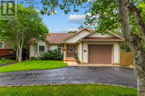 48 Squires Ave, St. John's, NL, A1E1G1 | Card Image