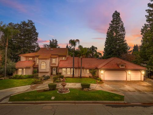 375 W Hagler Ave, Fresno, CA, 93711-6902 | Card Image