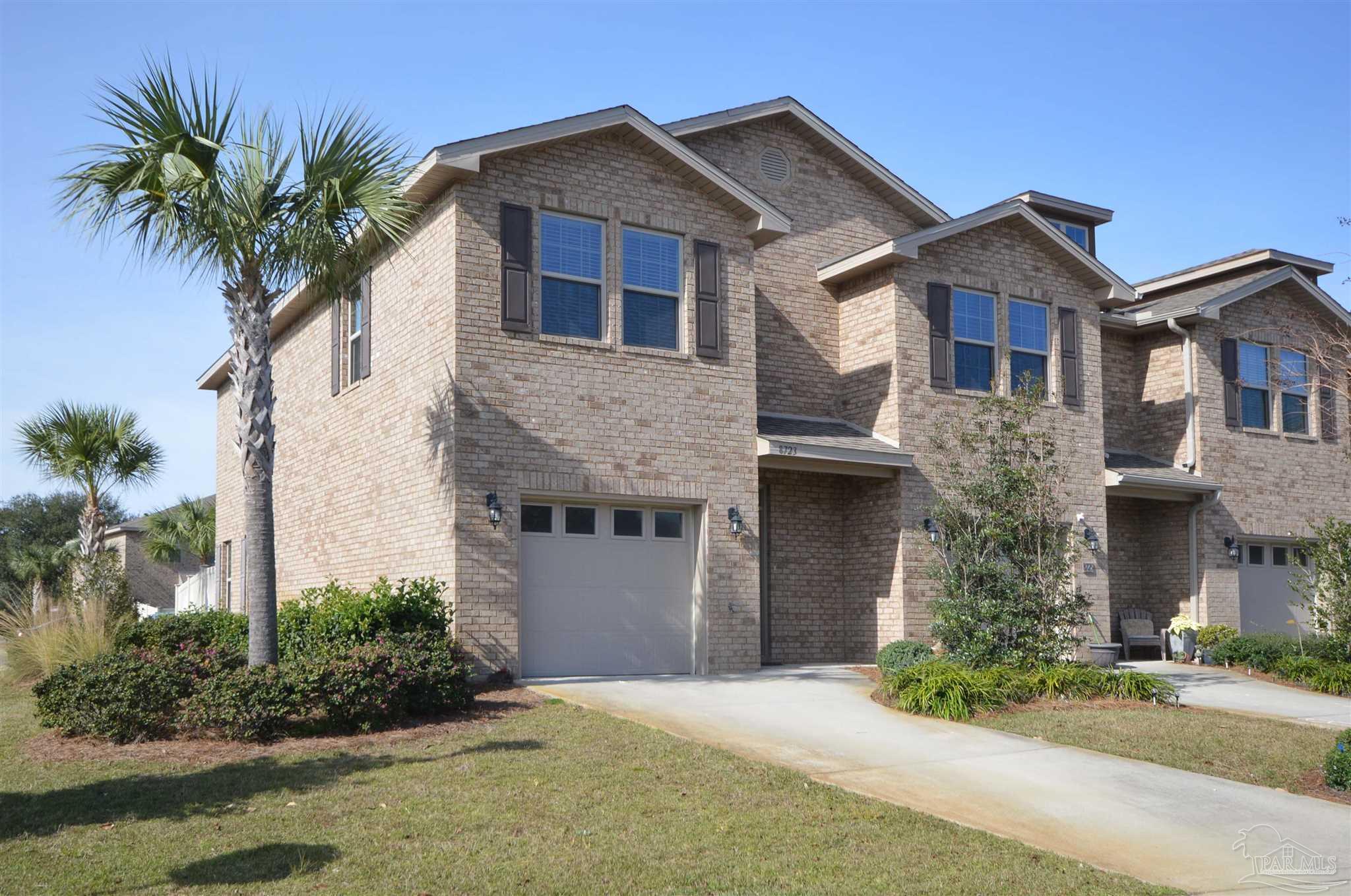 Brown Pelican Cir, Navarre, FL 32566
