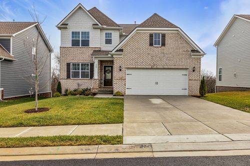 565 Lyness Dr, Smyrna, TN, 37167-9802 | Card Image