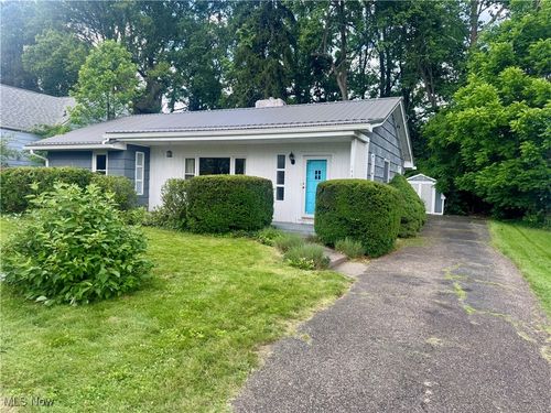 143 Frederick St, Marietta, OH, 45750-3407 | Card Image