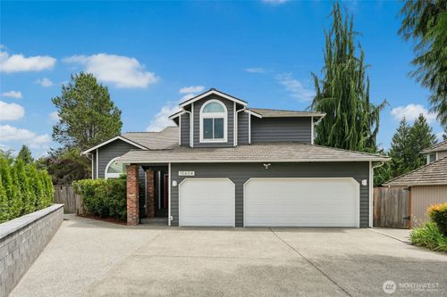 15604 111th Ave Ne, Bothell, WA, 98011-6209 | Card Image