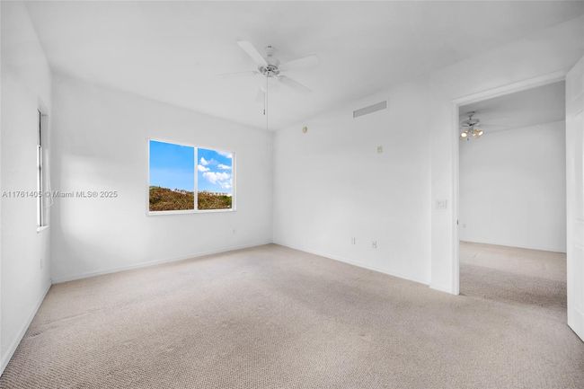 APT-501 - 3600 Oaks Clubhouse Dr, Condo with 3 bedrooms, 2 bathrooms and null parking in Pompano Beach FL | Image 37