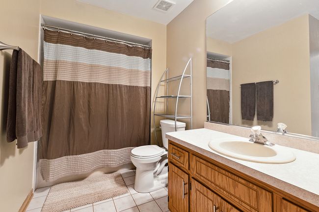 7706 Northfield Ln, Townhouse with 2 bedrooms, 4 bathrooms and 2 parking in Tinley Park IL | Image 16