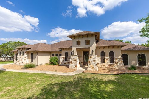 10406 Rinderfarm Ct, New Braunfels, TX, 78132-3879 | Card Image