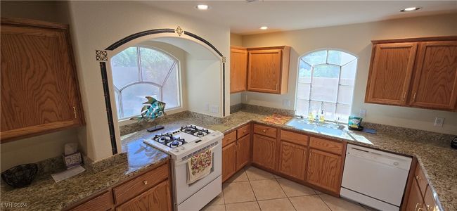 10948 Carberry Hill St, House other with 3 bedrooms, 3 bathrooms and null parking in Las Vegas NV | Image 16