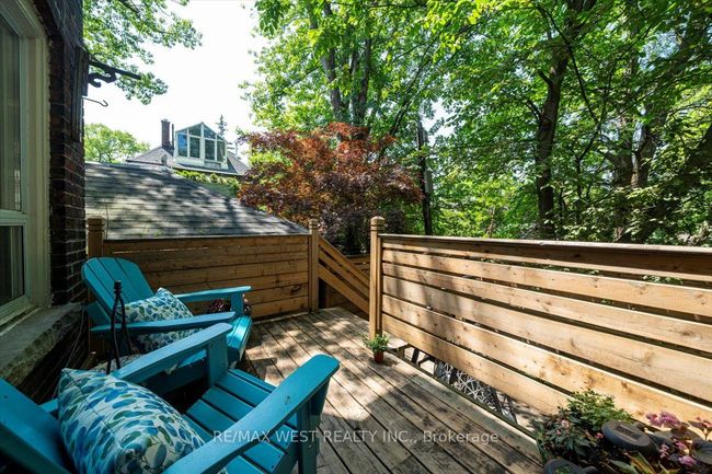 206 Howard Park Ave, House other with 5 bedrooms, 4 bathrooms and null parking in Toronto ON | Image 37