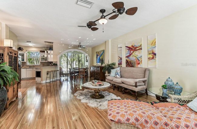 12472 Country White Cir, Townhouse with 2 bedrooms, 2 bathrooms and null parking in TAMPA FL | Image 5