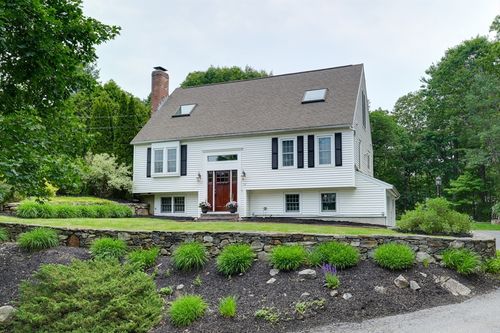 59 Davis St, Northborough, MA, 01532-2105 | Card Image