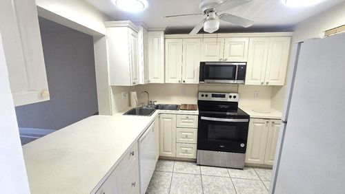 c303-2800 Nw 56th Ave, Lauderhill, FL, 33313-2353 | Card Image