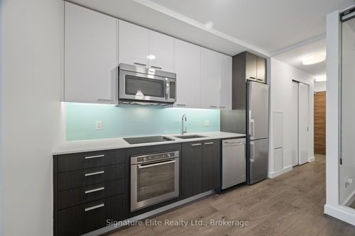 604-1075 Queen St E, Toronto, ON, M4M0C1 | Card Image