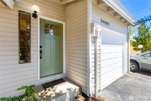 24803 144th Pl Se, Kent, WA, 98042-3423 | Card Image