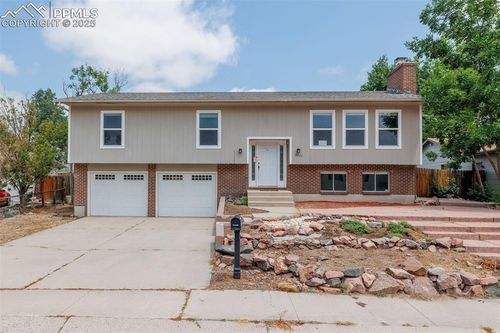 4623 Ranch Cir, Colorado Springs, CO, 80918-4116 | Card Image