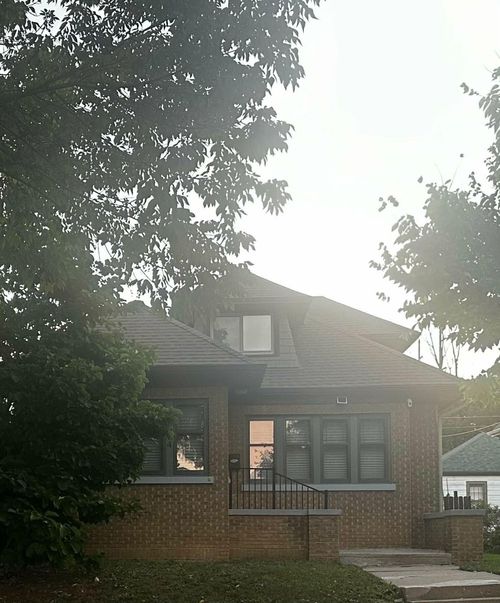 4214 N 21st St, Milwaukee, WI, 53209-6712 | Card Image