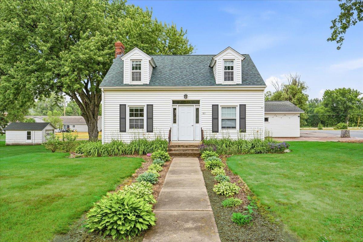 Residential in Dresser 2