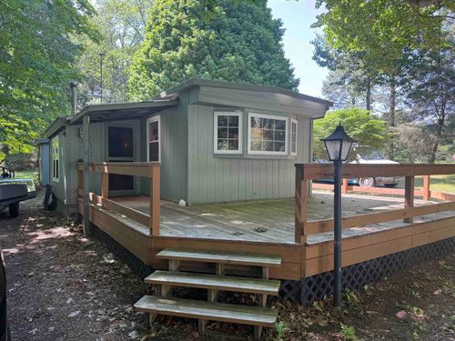 17034 3rd St, Arcadia, MI, 49613-5127 | Card Image