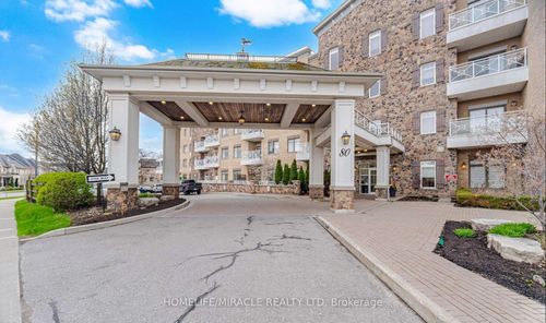 425-80 Burns Blvd, King City, ON, L7B0B3 | Card Image