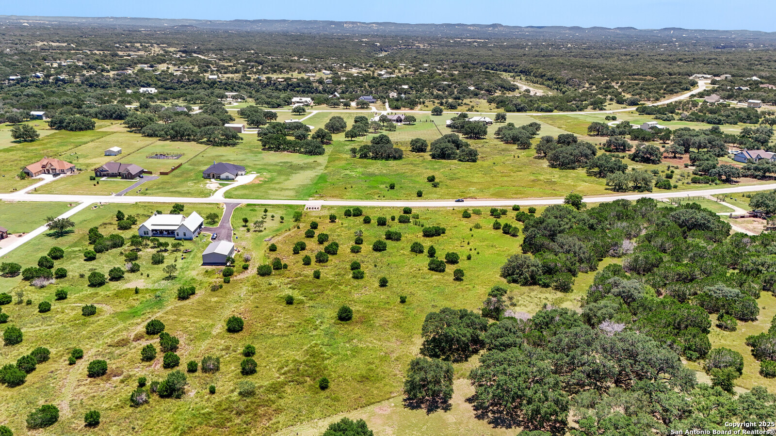 Land in Bandera 4
