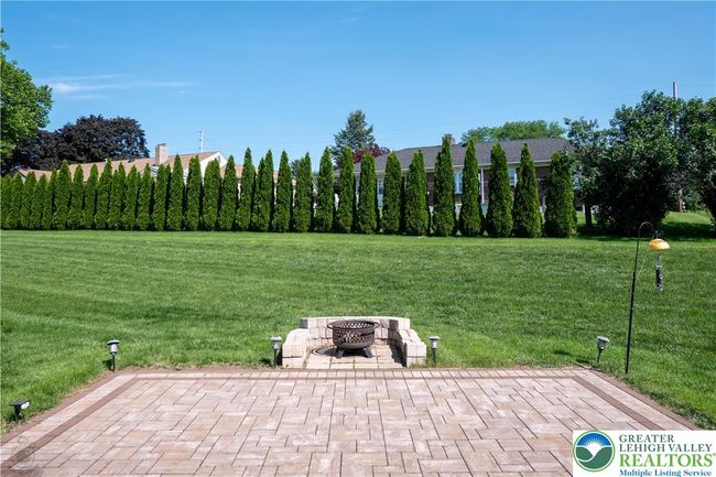 222 Danbury Dr, House other with 3 bedrooms, 3 bathrooms and null parking in Nazareth PA | Image 39