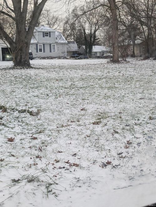 1337 N Olive St, South Bend, IN, 46628-2943 | Card Image